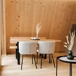 Collis Hill & 아파트
